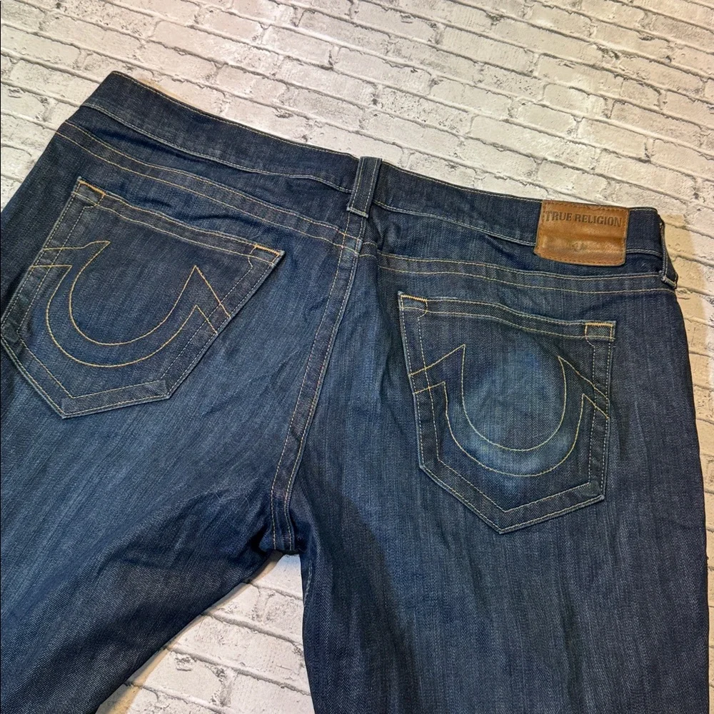 True Religion mens 42x33 Ricky relaxed straight dark wash denim blue jeans EUC